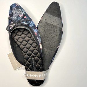 Banana Republic Pointy Toe Indoor Slippers - Zebra